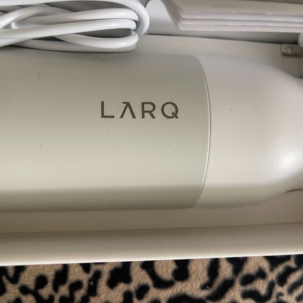 LARQ
BOTTLE PURE VIS 17 OZ SELF CLEANING & STAINLESS STEEL  -UV WATER PURIFIER - Picture 2 of 11